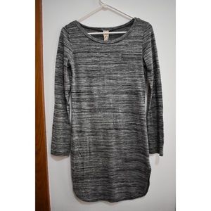 Long sleeve gray dress/top